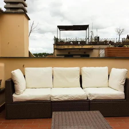 Apartment Stylish Penthouse With Terrace In Trastevere