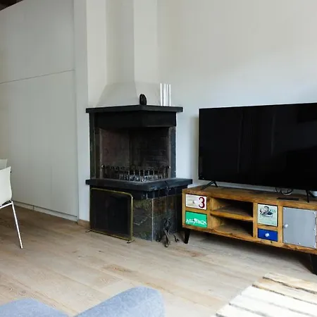 Stylish Penthouse With Terrace In Trastevere Рим