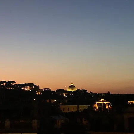 Stylish Penthouse With Terrace In Trastevere