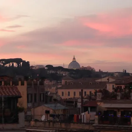Stylish Penthouse With Terrace In Trastevere * Рим