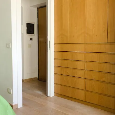 Stylish Penthouse With Terrace In Trastevere Rom